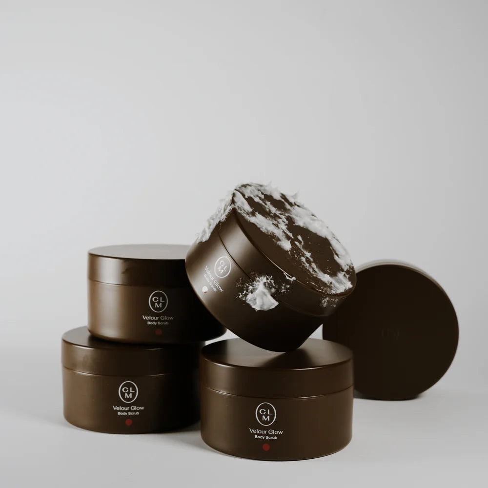 CLM Velour Glow kūno šveitiklis 150 ml.