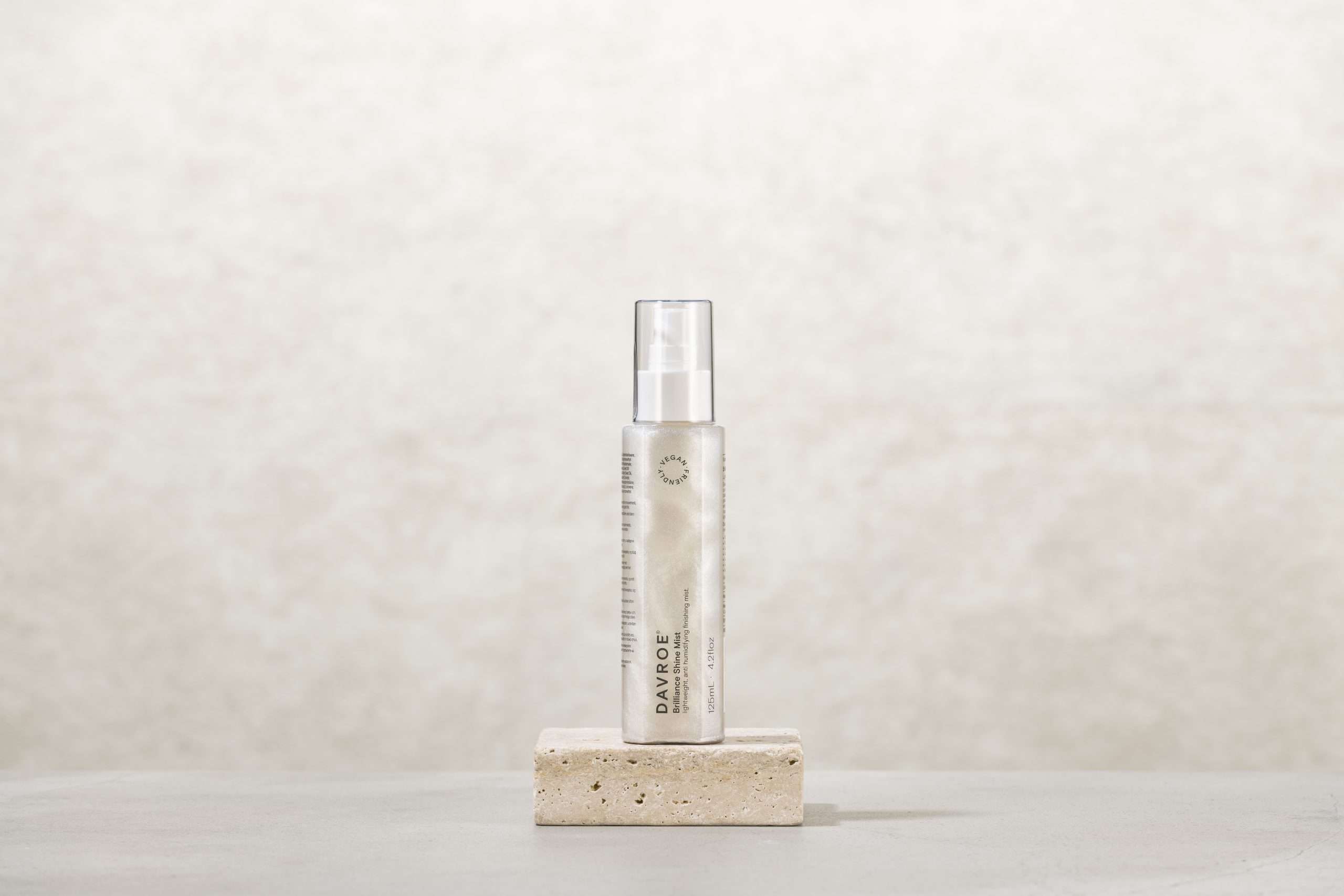 DAVROE Brilliance shine puršk. žvilgesio dulksna 125 ml.