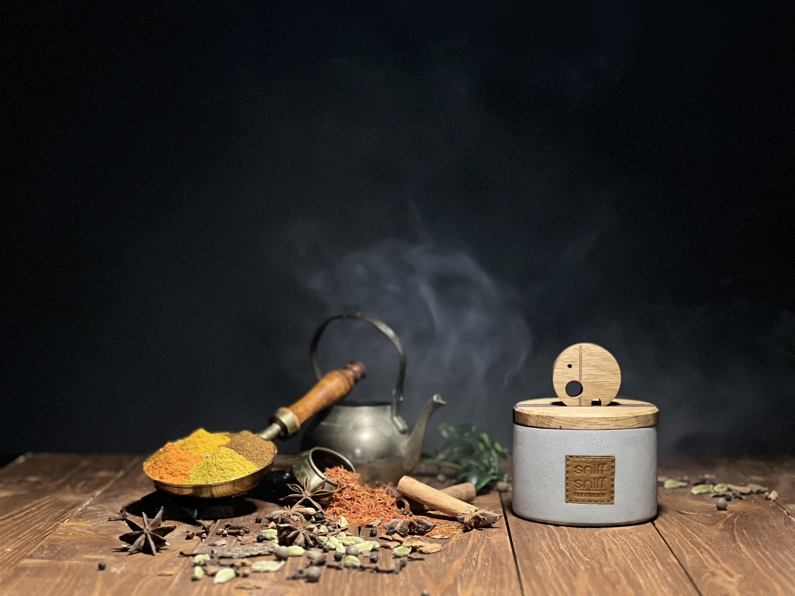 Sniff Sniff Aromatinė Žvakė Šecherezados Pasaka